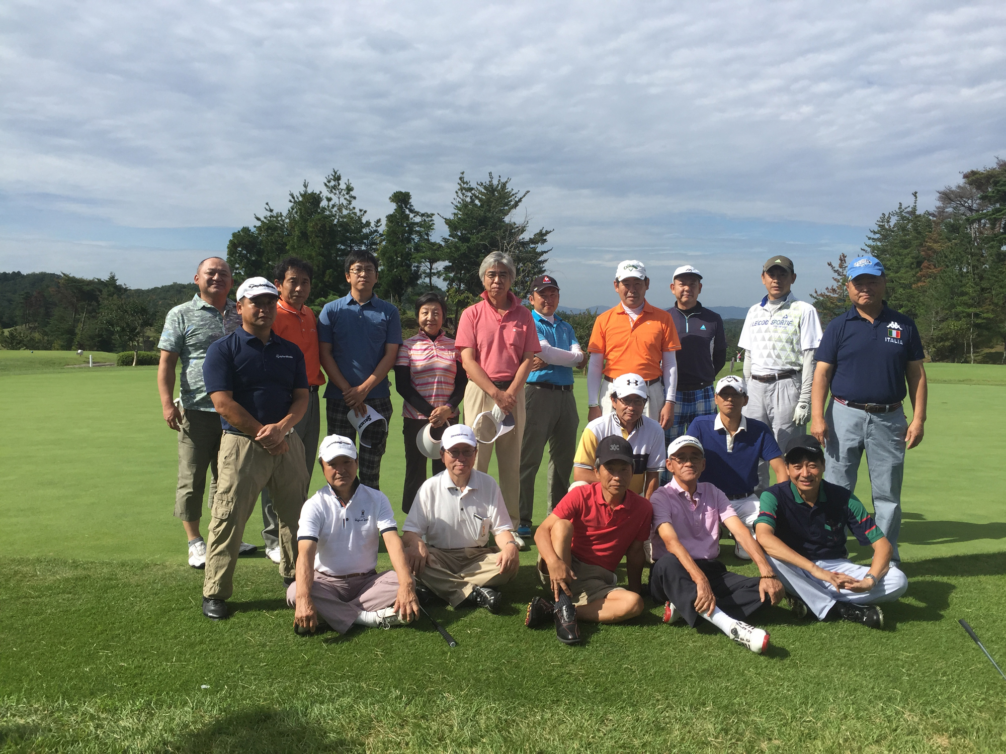 平成２８年度第２回ＧＡＴゴルフコンペ 秋霖の中この日しかないという晴天のもと１８名の参加で楽しくゴルフが出来ました。